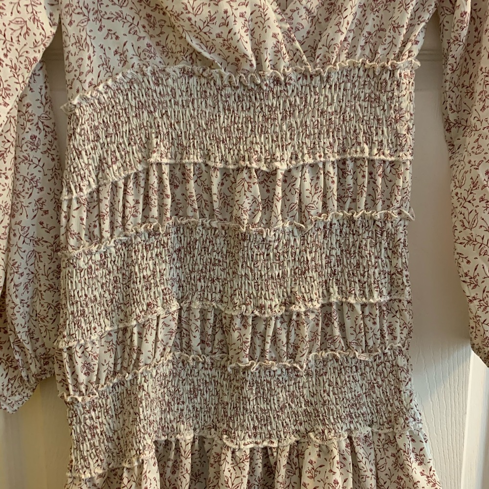 Ivory Floral dress NWT - Picture 7 of 8